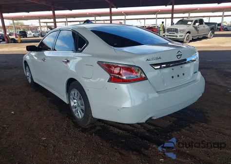 2014 Nissan Altima 2.5/2.5 S/2.5 Sl/2.5 Sv z USA, uszkodzony, nr VIN 1N4AL3AP3EN378323